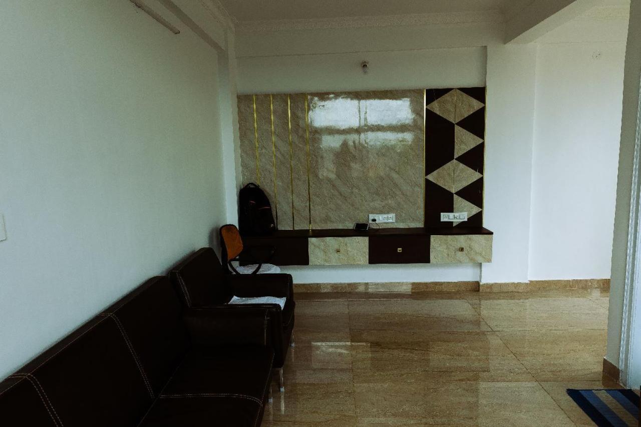 Rvr Abode -Private Rooms Bangalore Extérieur photo